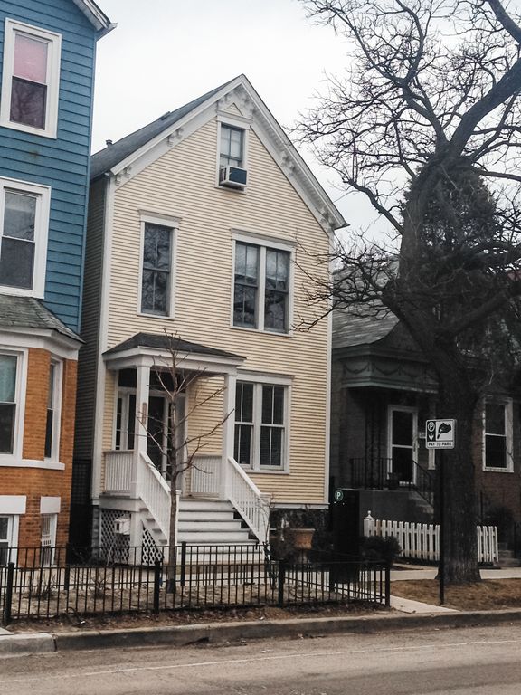 3319 N Southport Avenue, Chicago, IL 60657