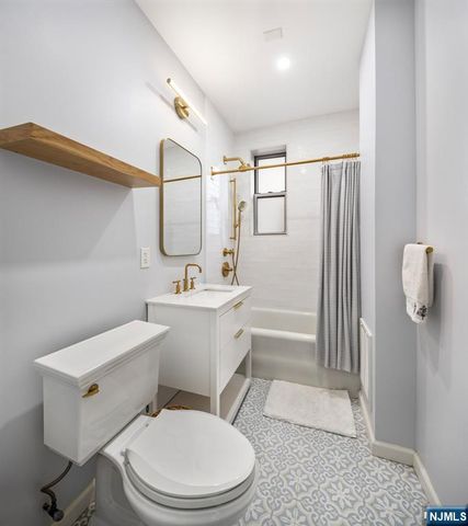 1000 Hudson Street 204, Hoboken, NJ 07030