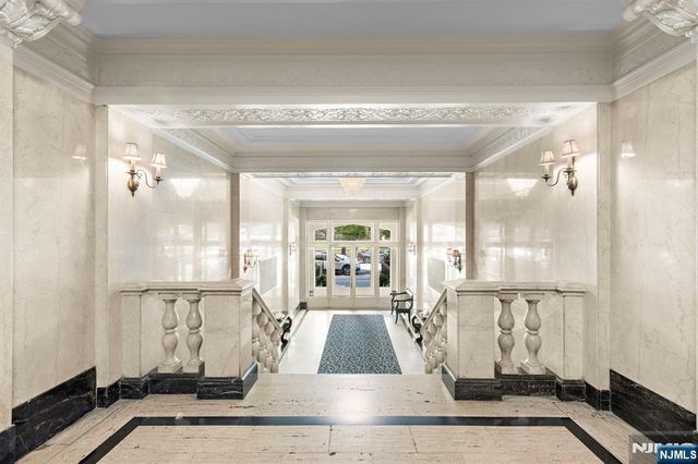 1000 Hudson Street 204, Hoboken, NJ 07030