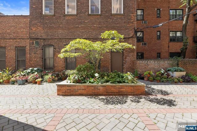1000 Hudson Street 204, Hoboken, NJ 07030