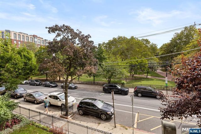 1000 Hudson Street 204, Hoboken, NJ 07030