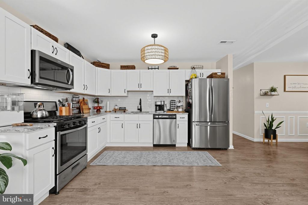 811 SUNFLOWER WAY, MANTUA, NJ 08051 — photo 3
