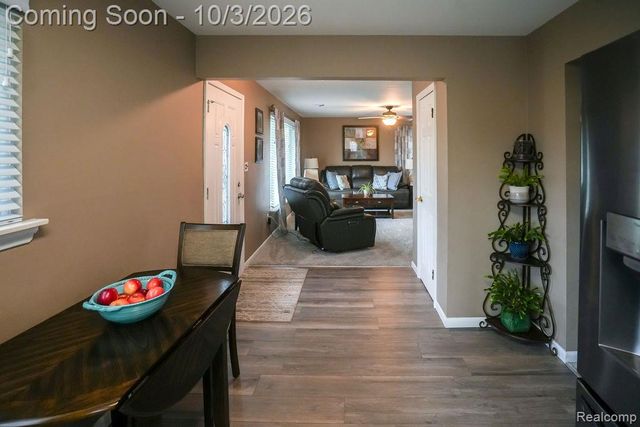 6542 Sunset Street, Garden City, MI 48135