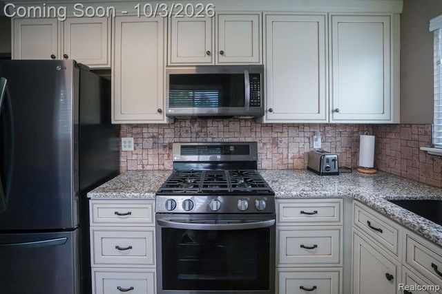 6542 Sunset Street, Garden City, MI 48135