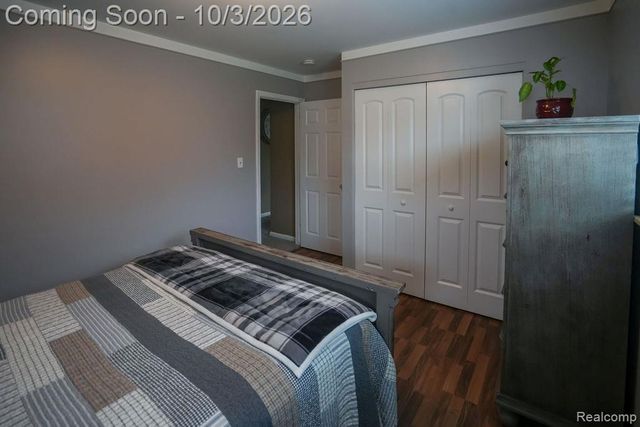 6542 Sunset Street, Garden City, MI 48135