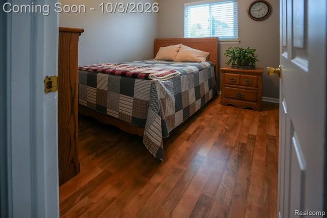 6542 Sunset Street, Garden City, MI 48135