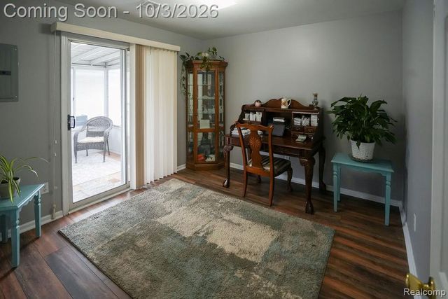 6542 Sunset Street, Garden City, MI 48135