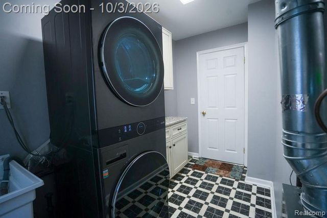 6542 Sunset Street, Garden City, MI 48135