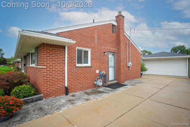 6542 Sunset Street, Garden City, MI 48135