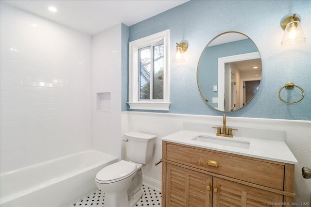 929 Heritage Village B, Southbury, CT 06488