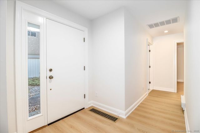 929 Heritage Village B, Southbury, CT 06488