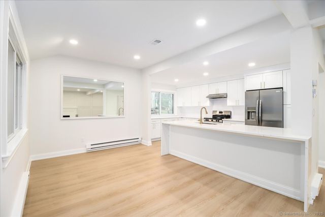 929 Heritage Village B, Southbury, CT 06488