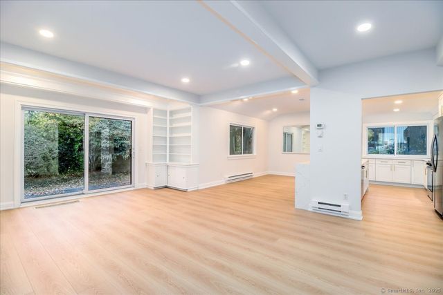 929 Heritage Village B, Southbury, CT 06488