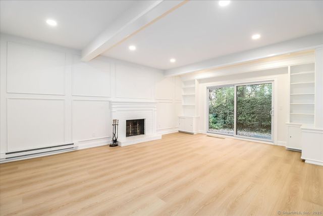 929 Heritage Village B, Southbury, CT 06488