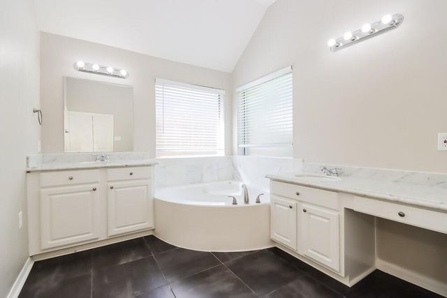 1110 Bringewood Chase Drive, Spring, TX 77379