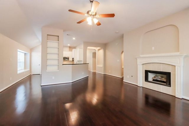 1110 Bringewood Chase Drive, Spring, TX 77379