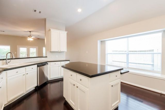 1110 Bringewood Chase Drive, Spring, TX 77379