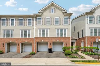 7136 HUNTLEY CREEK PL #70B, Alexandria, VA 22306