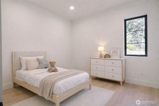 275 Island Boulevard, Fox Island, WA 98333