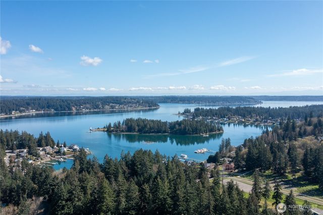 275 Island Boulevard, Fox Island, WA 98333