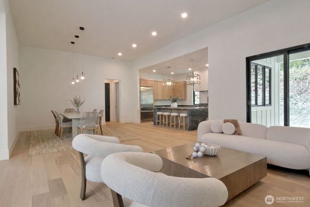 275 Island Boulevard, Fox Island, WA 98333