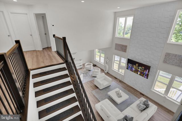 4 REIN DR, Stevens, PA 17578