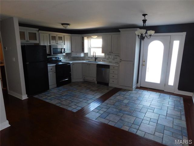 1409 4th Street N, De Soto, MO 63020