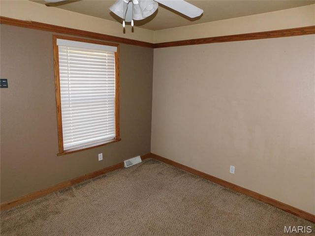 1409 4th Street N, De Soto, MO 63020