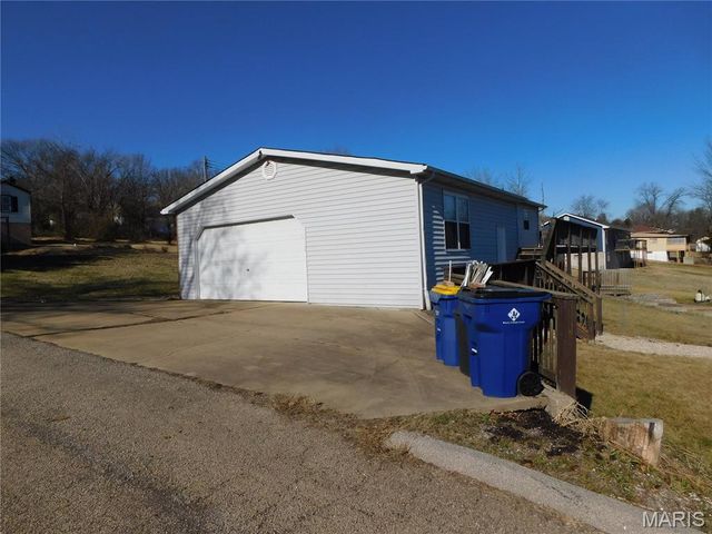 1409 4th Street N, De Soto, MO 63020
