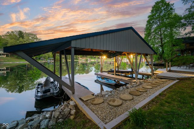 7753 Ivy Drive, Nineveh, IN 46164