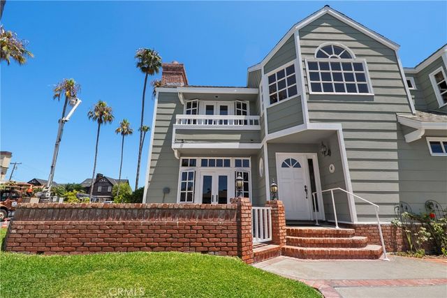 700 Goldenrod, Corona Del Mar, CA 92625