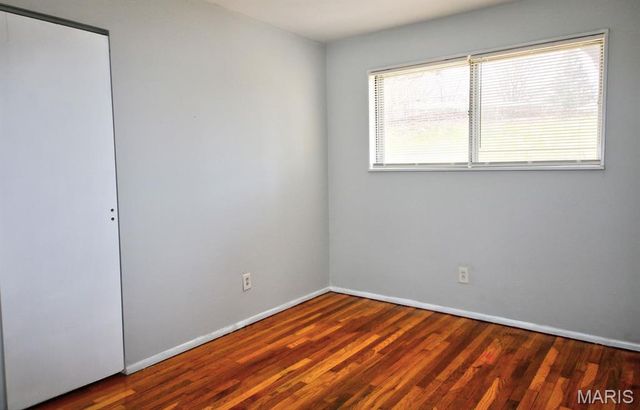 105 Clearview Drive, Florissant, MO 63033