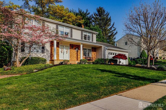 9 Glynn Court, Sayreville, NJ 08859