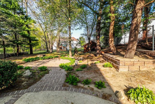 9 Glynn Court, Sayreville, NJ 08859