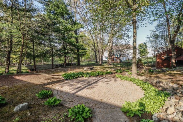 9 Glynn Court, Sayreville, NJ 08859