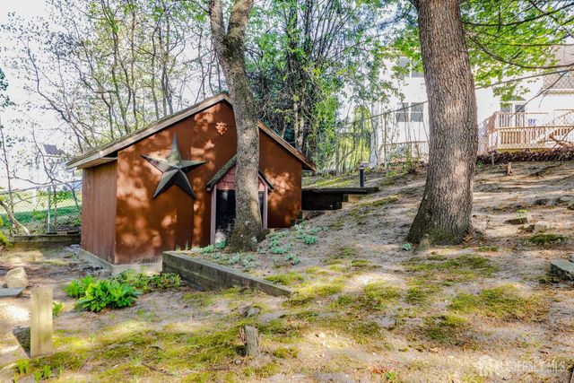 9 Glynn Court, Sayreville, NJ 08859