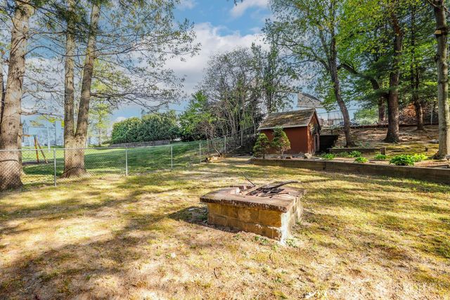 9 Glynn Court, Sayreville, NJ 08859