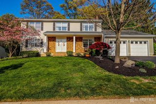 9 Glynn Court, Sayreville, NJ 08859