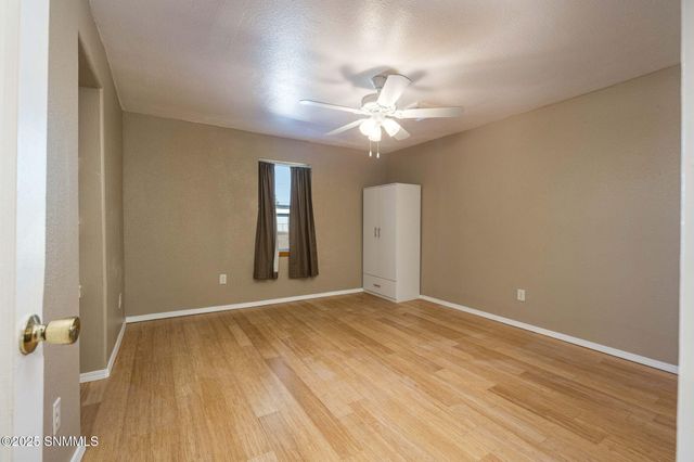 1555 Mayfield Road, Las Cruces, NM 88007