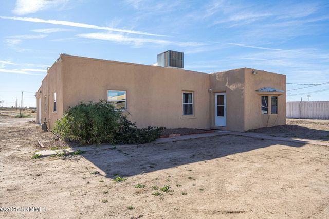 1555 Mayfield Road, Las Cruces, NM 88007
