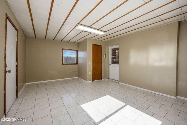 1555 Mayfield Road, Las Cruces, NM 88007