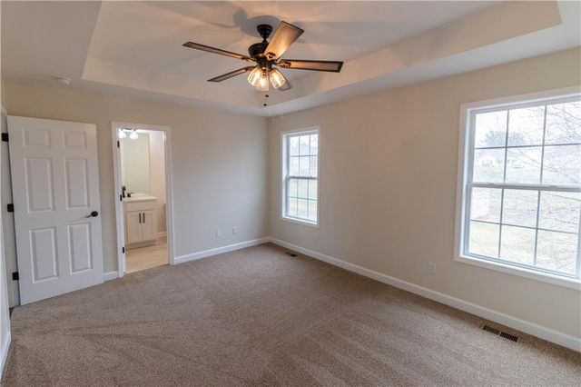 1005 E Pearl Court, Savannah, MO 64485