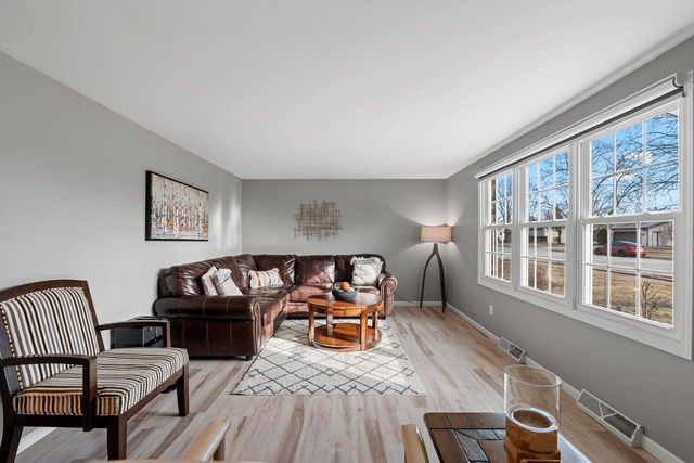 762 ST JOSEPHS STREET, De Pere, WI 54115