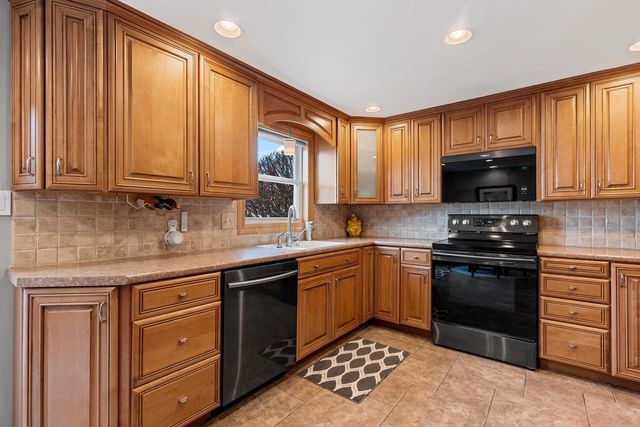 762 ST JOSEPHS STREET, De Pere, WI 54115