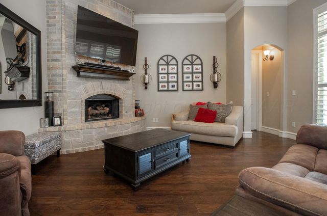 6402 Parkwood Place, Amarillo, TX 79119