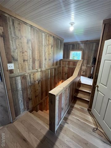 4015 Pike 9140, Louisiana, MO 63353