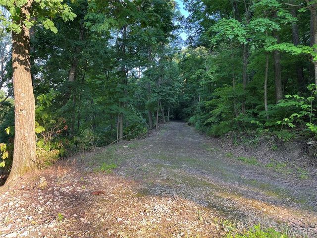 4015 Pike 9140, Louisiana, MO 63353