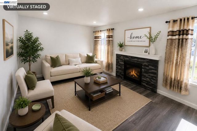 33080 Lake Mead Dr, Fremont, CA 94555