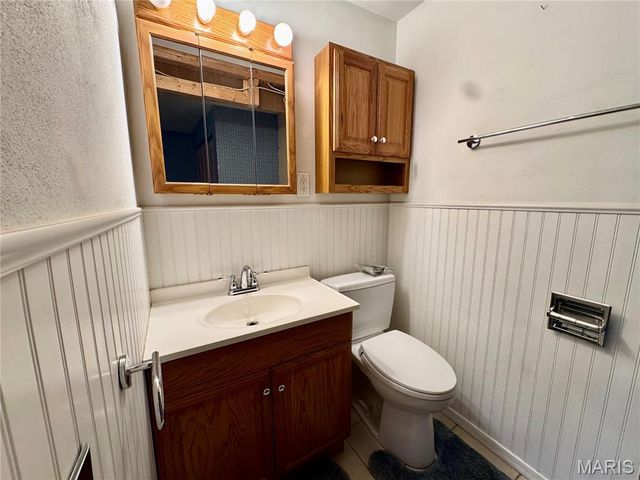 9633 Echo Lane, Overland, MO 63114