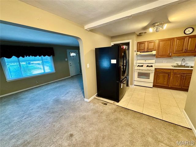 9633 Echo Lane, Overland, MO 63114